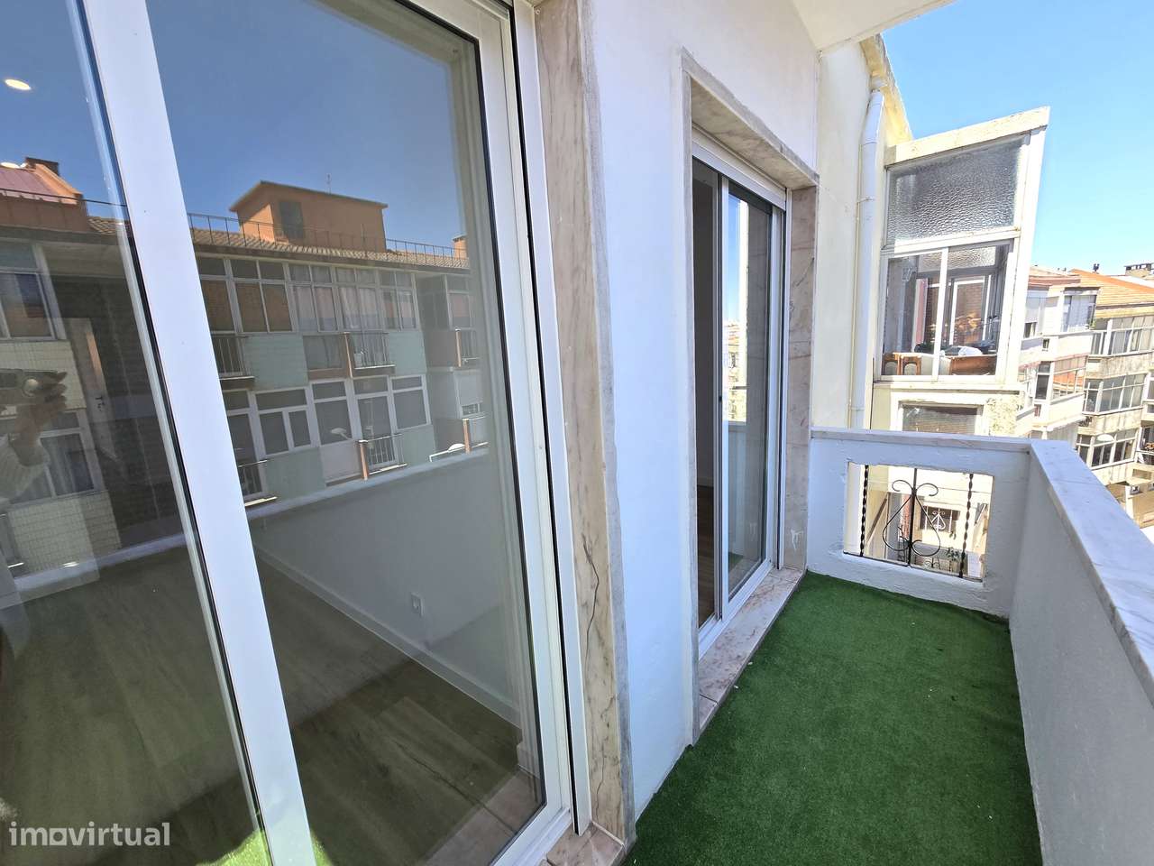 Apartamento T3 Totalmente Remodelado – Cacém-21
