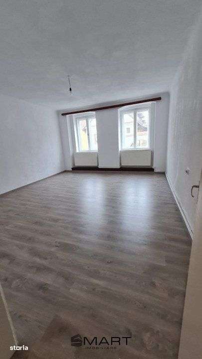 Apartament 3 camere situat in Orasul de Jos - Imagine principală: 3/11