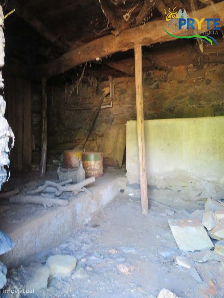 Duas moradias com potencial no Braçal – Proença-a-Nova-24
