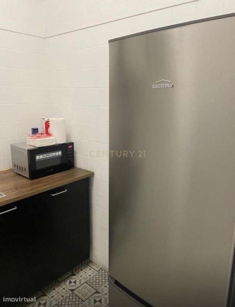 Apartamento T3 + 1 com Licença de Alojamento Local – Estrela/Campo de-26