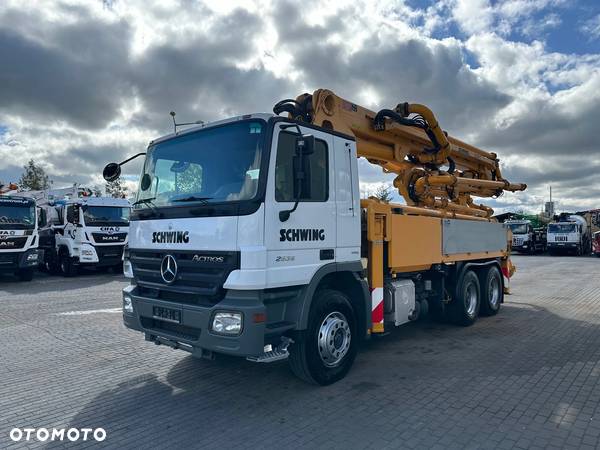 Mercedes-Benz Actros Schwing S 31 HT - 4