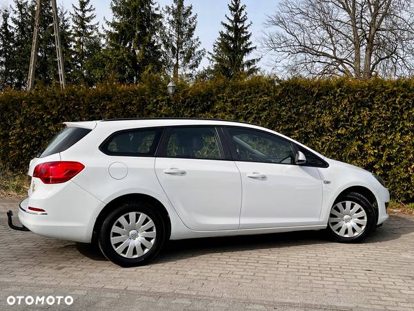 Opel Astra 1.6 Sports Tourer Active - 29