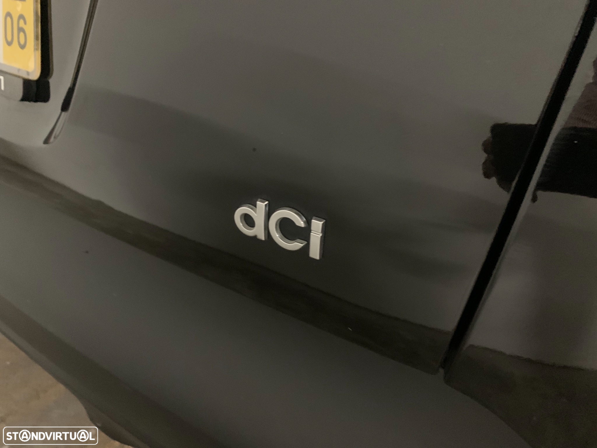 Renault Captur 1.5 dCi Exclusive EDC - 8