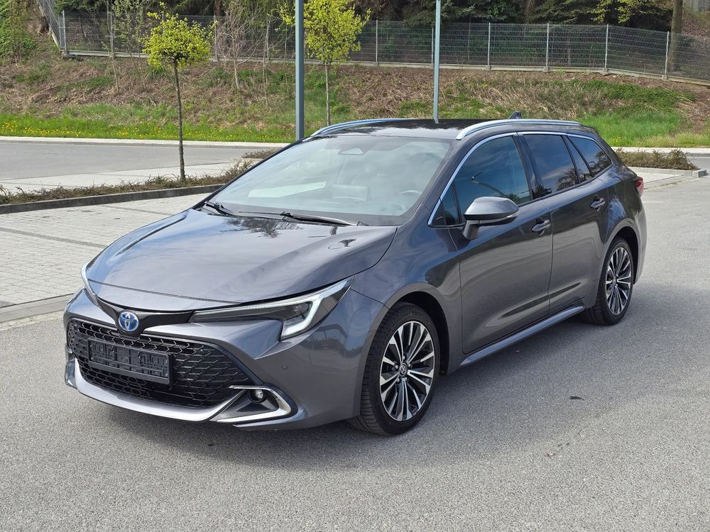 Toyota Corolla Seria E21 1.8 Hybrid GR Sport 2024