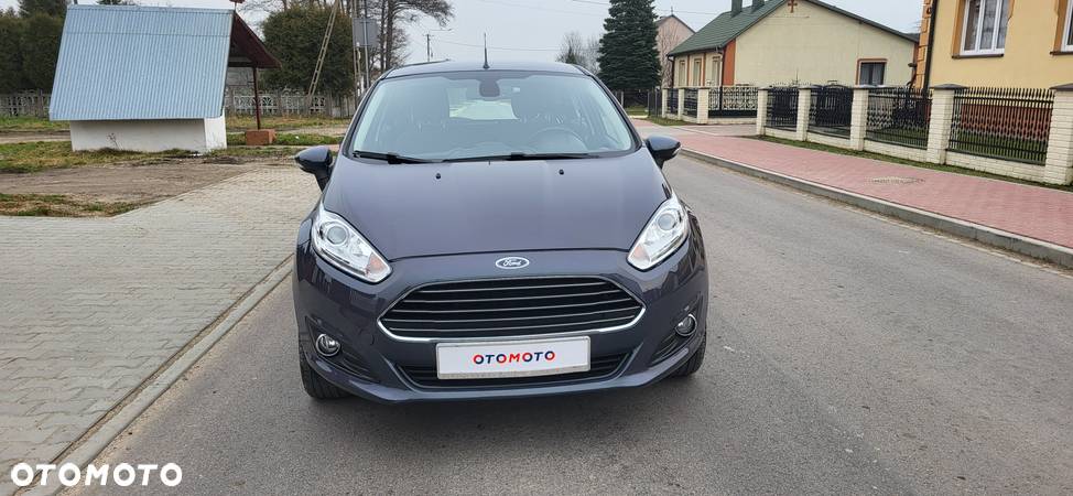 Ford Fiesta 1.5 TDCi Ambiente - 14