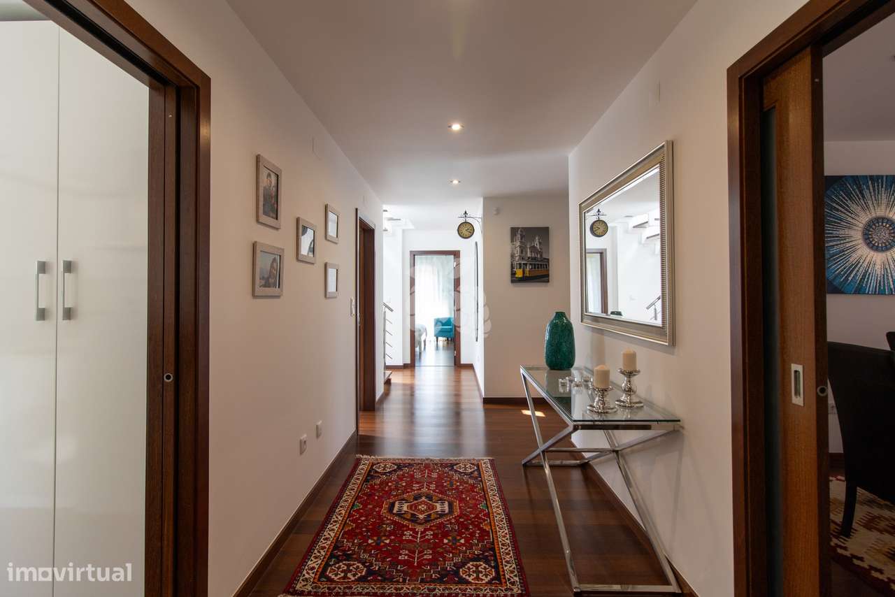 Apartamento T4 Duplex Costa da Guia - Grande imagem: 4/52