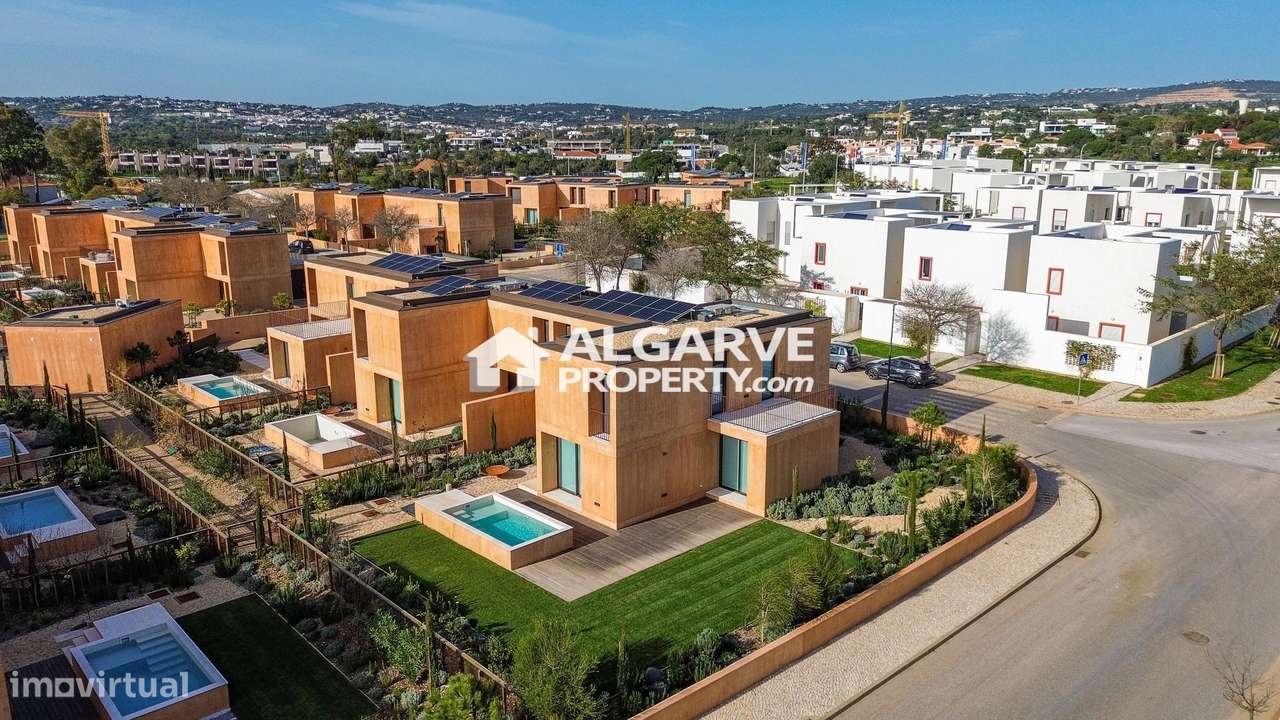 Moradia T3 com piscina e Jardim em Vilamoura - Grande imagem: 5/28