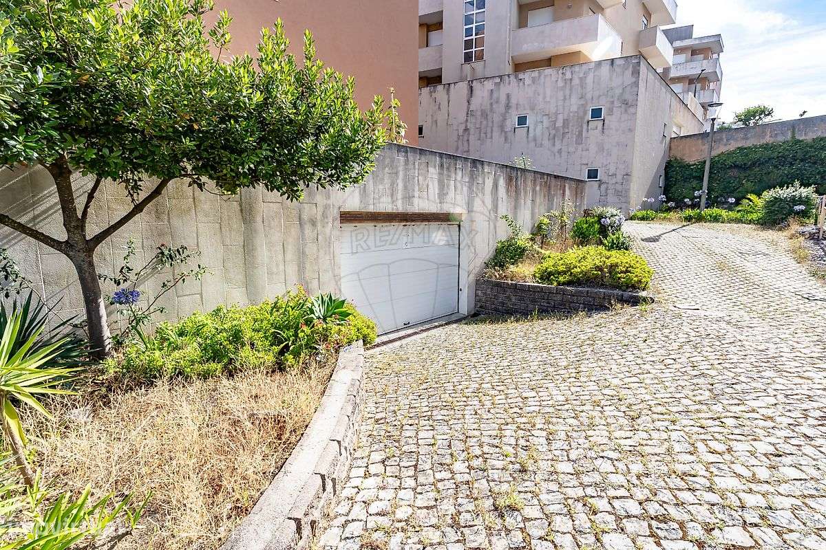 Garagem  para arrendamento - Grande imagem: 2/5