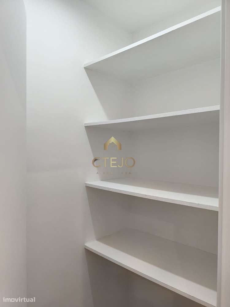 Apartamento T3 totalmente remodelado-29