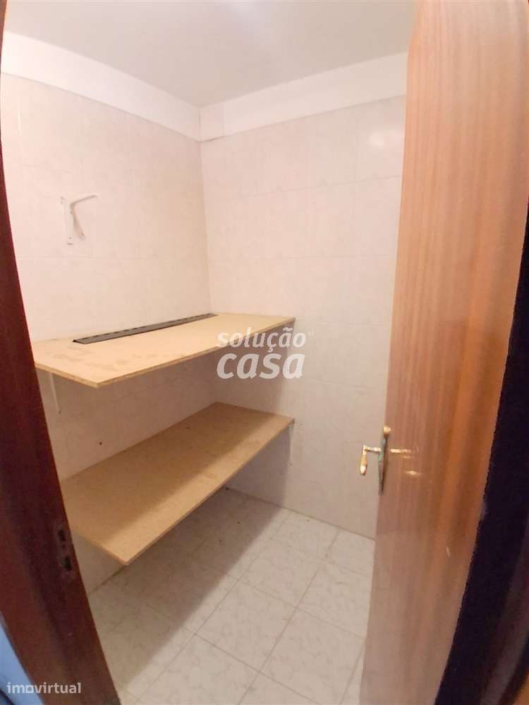 Apartamento T3 TOTALMENTE REMODELADO!-5