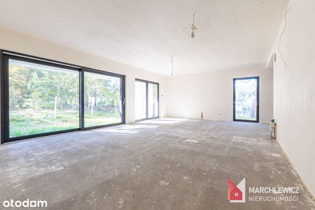 Nowoczesny dom w otulinie lasu!-16