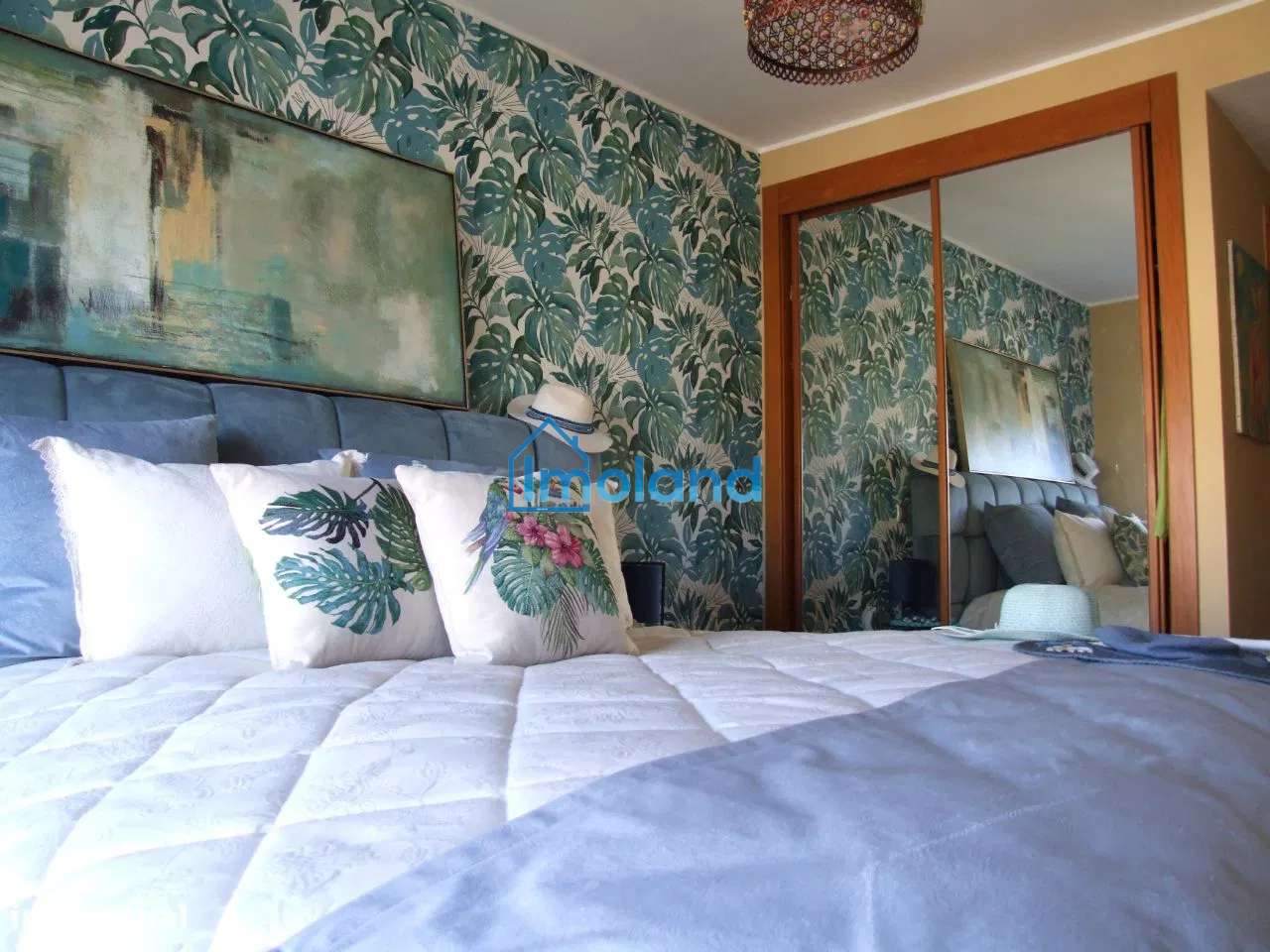 Apartamento T3 com Terraço e 3 Casas de Banho-13