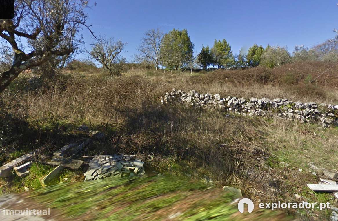 Terreno com ruina 20 m², Santiago da Guarda-3