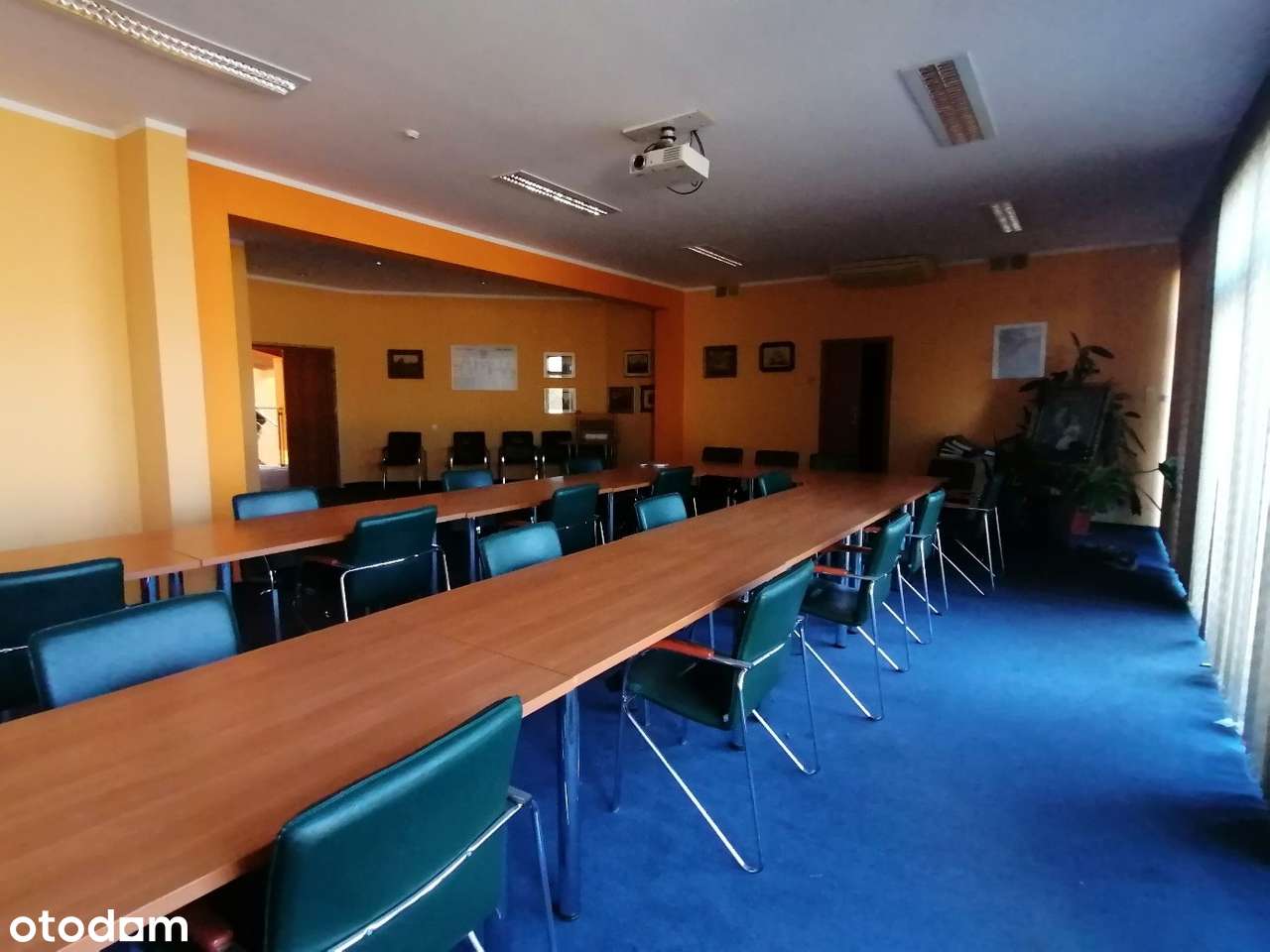 Budynek biurowo- użytkowy-4