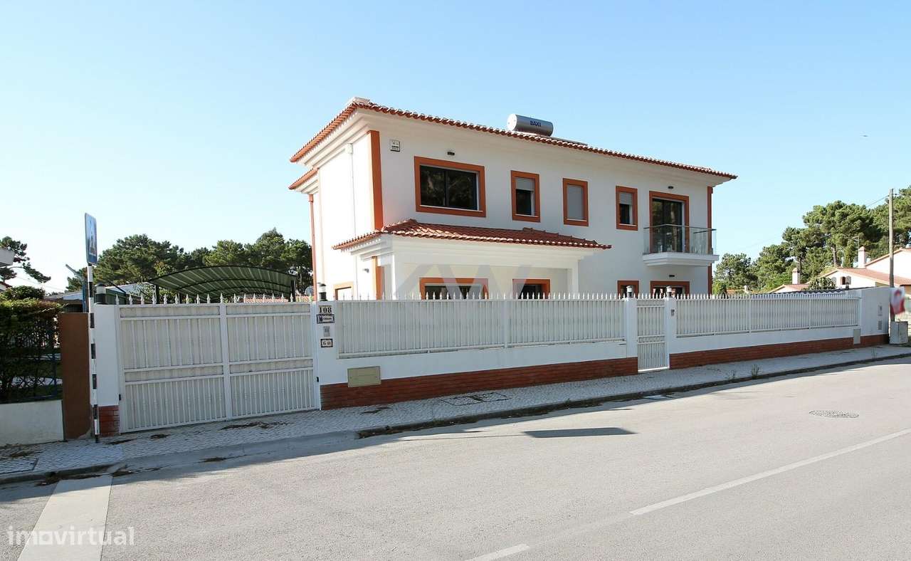 10% yield - Moradia independente T11 com piscina, campo de jogos, em l - Grande imagem: 4/60