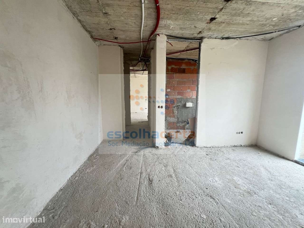 Moradia T5 C/ Piscina-24