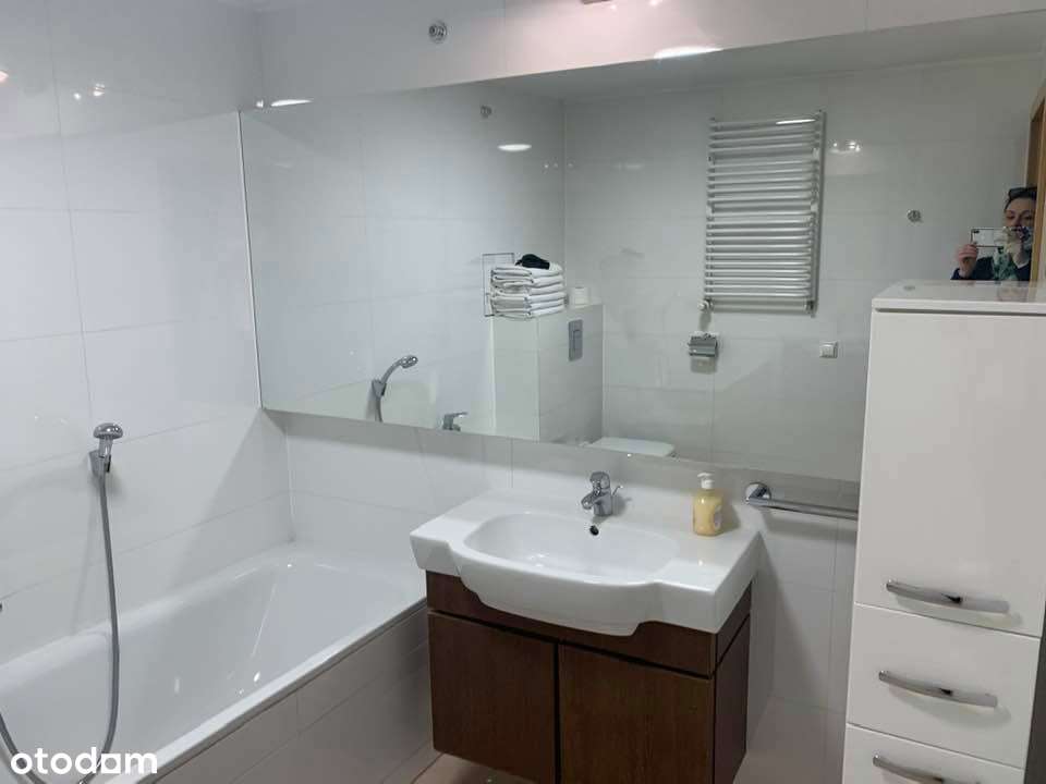 Przestronne 2-pokojowe mieszkanie z balkonem i garażem-13