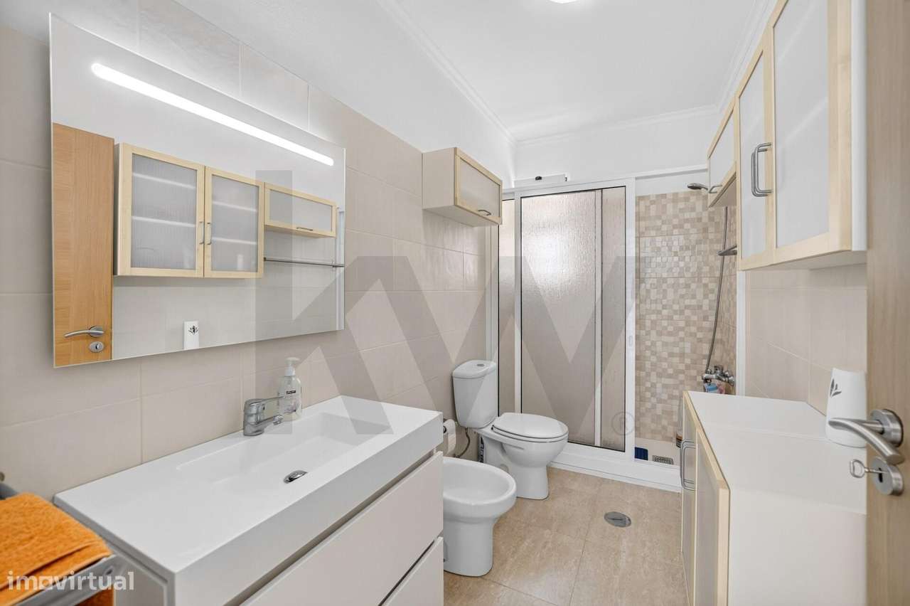 Moradia T2 Mobilada, Equipada e com Garagem | Pedras Pretas | Porto Sa-28