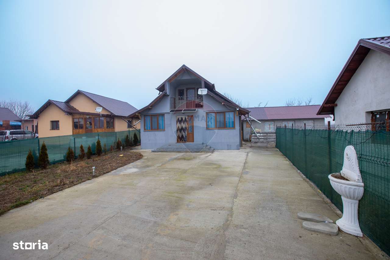 Casă cu 3 camere de vânzare - Imagine principală: 3/20