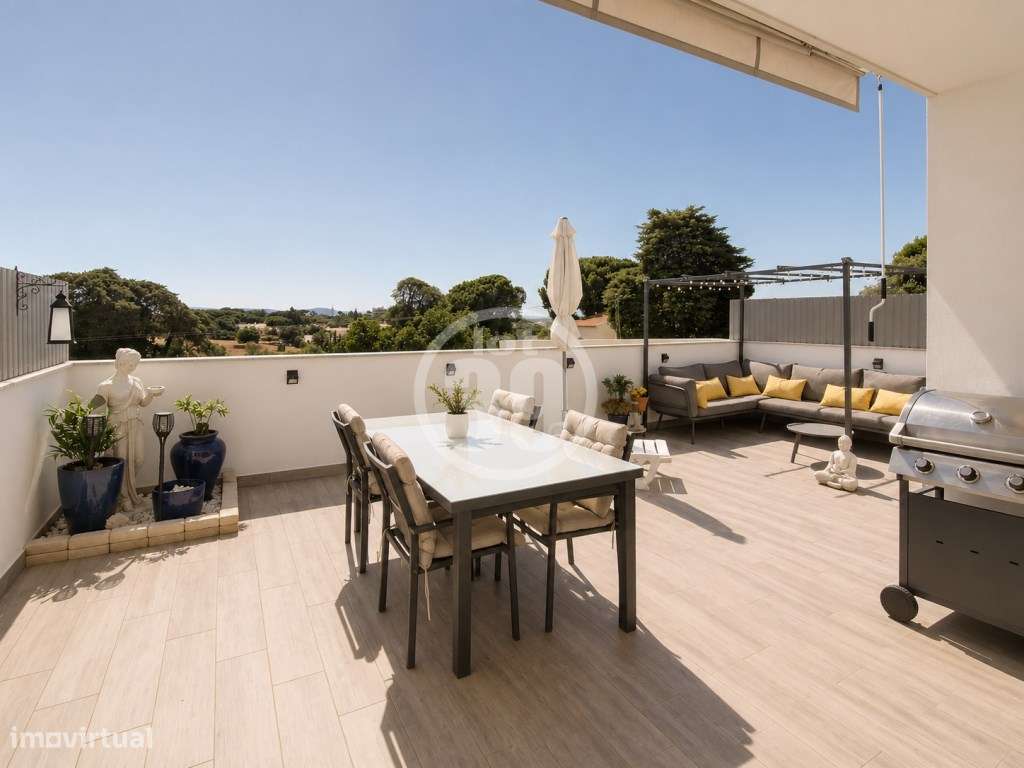 Moradia em Banda na Branqueira Terraço Amplo com Vista Campo e Gara...-23