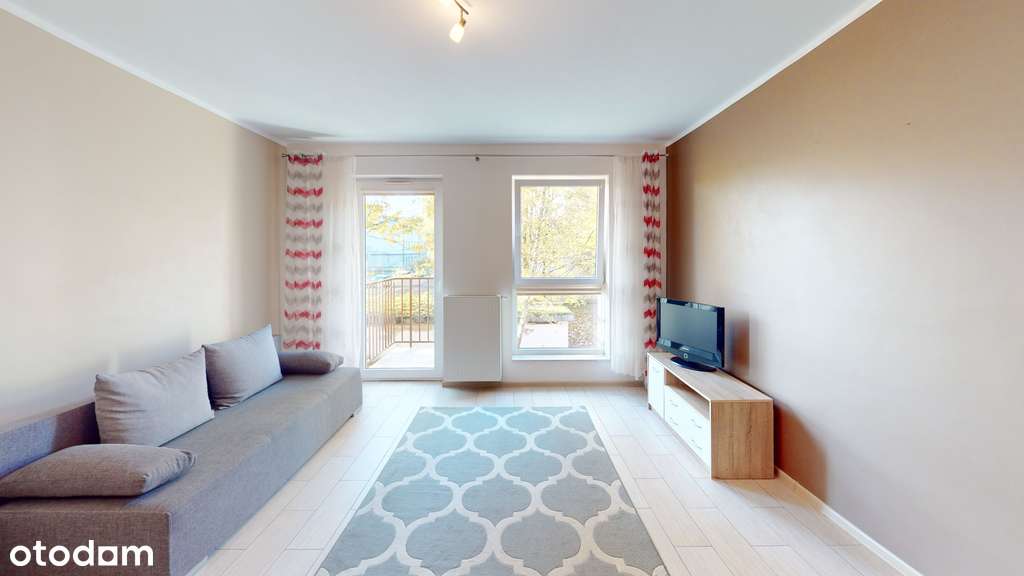 Przytulne mieszkanie z balkonem - ul. Łużycka-0