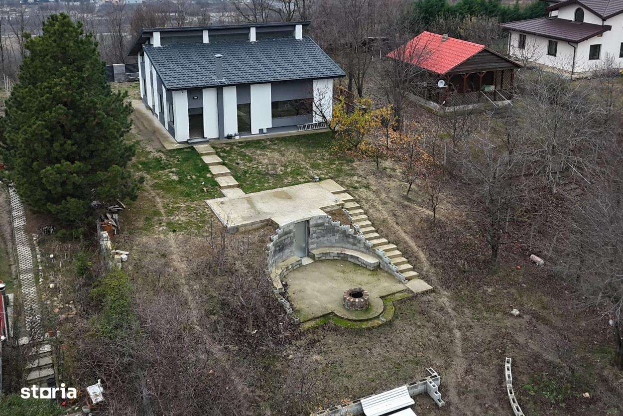 BARN HOUSE 4 camere HlinceaTEREN 1500 mp - Imagine principală: 3/20