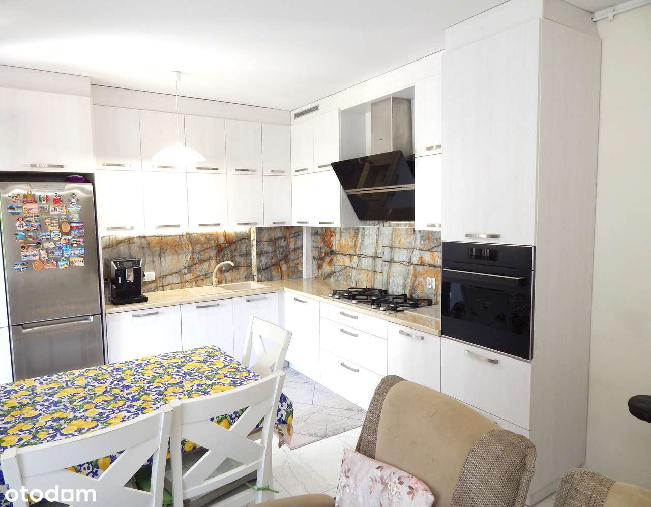 Przestronne mieszkanie z tarasem i ogródkiem - Pełny obrazek: 3/12