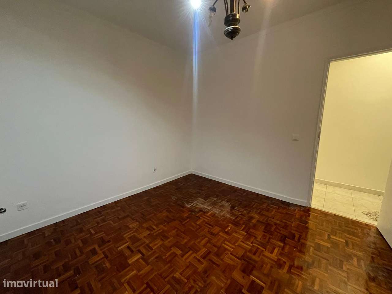 Apartamento T2 com Arrecadação em Faro-12