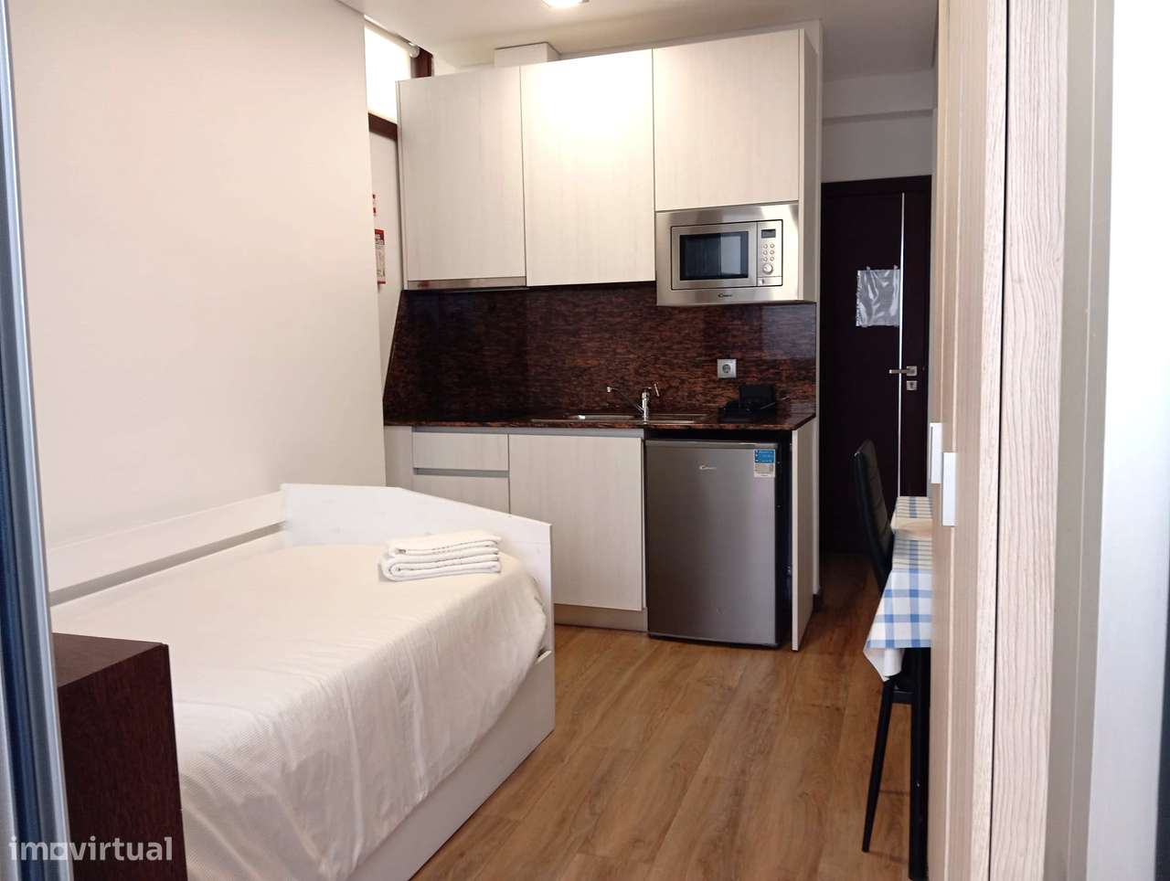 T0 c/ Terraço - Ao H.S. João / Pólo Universitário (despesas incluídas) - Grande imagem: 3/21