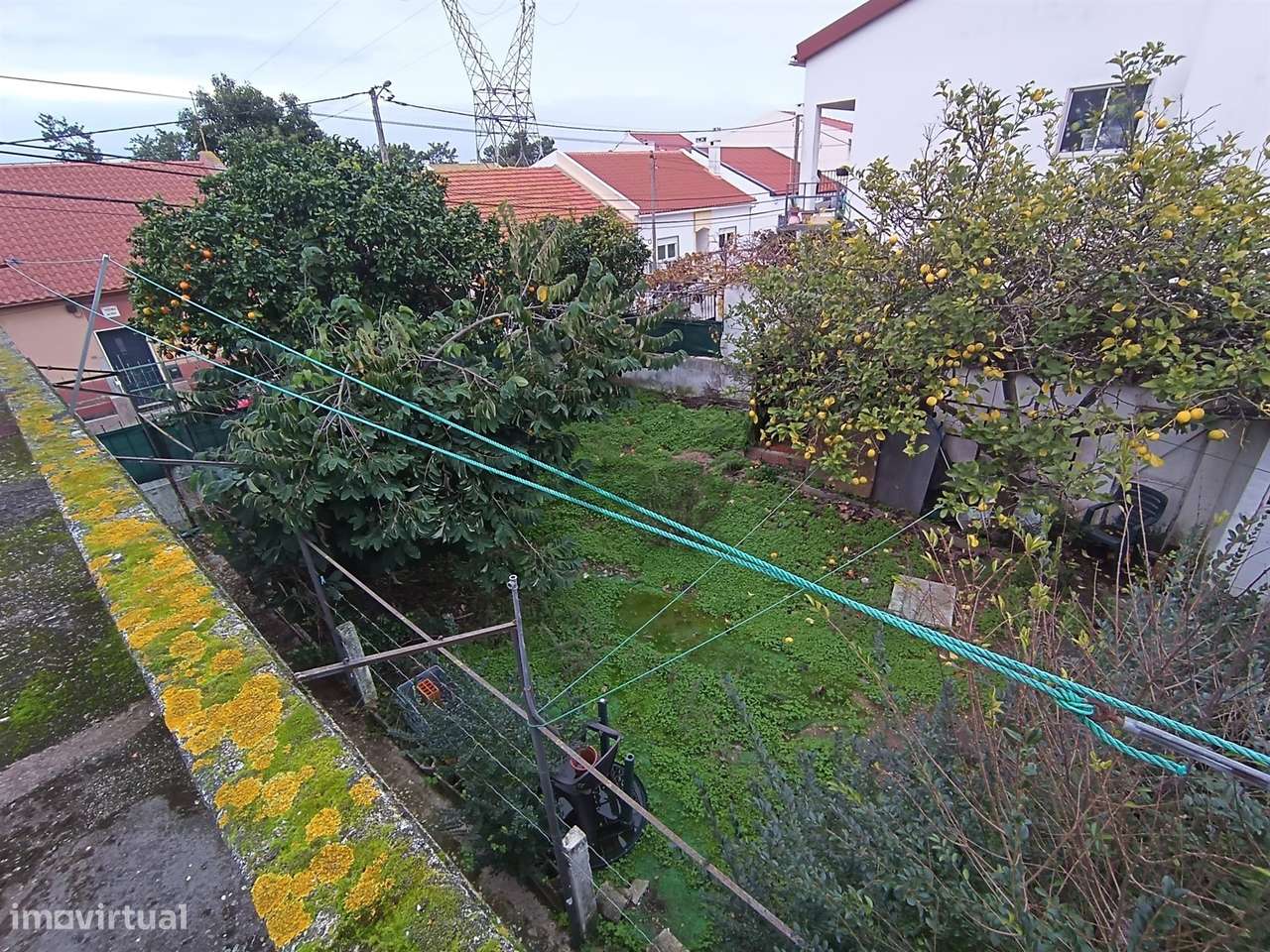 Terreno Urbano de 270m2 com Viabilidade de Construção de 162m2, Vila C-13