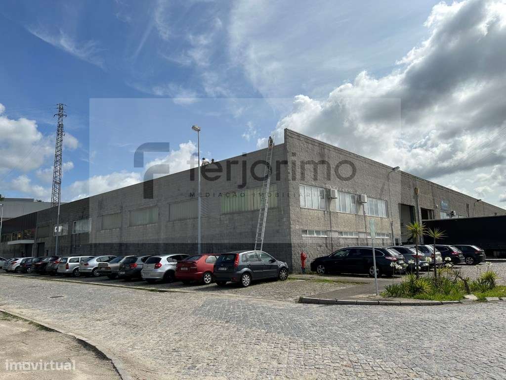 ARMAZÉM INDUSTRIAL PARA ARRENDAMENTO - Grande imagem: 2/3