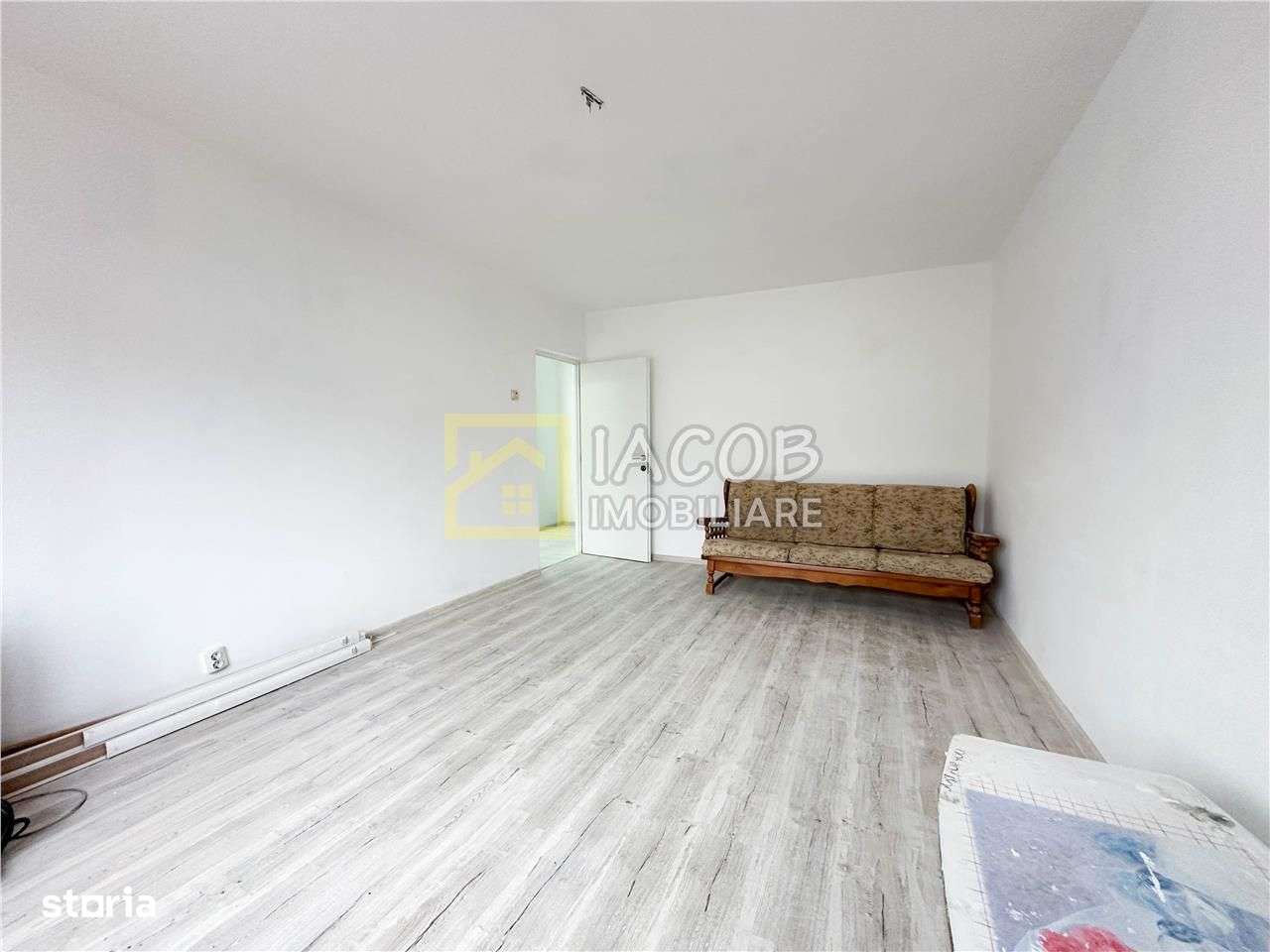 Apartament 2 camere decomandat- Zona Nord, Digul Barnat - Imagine principală: 5/10