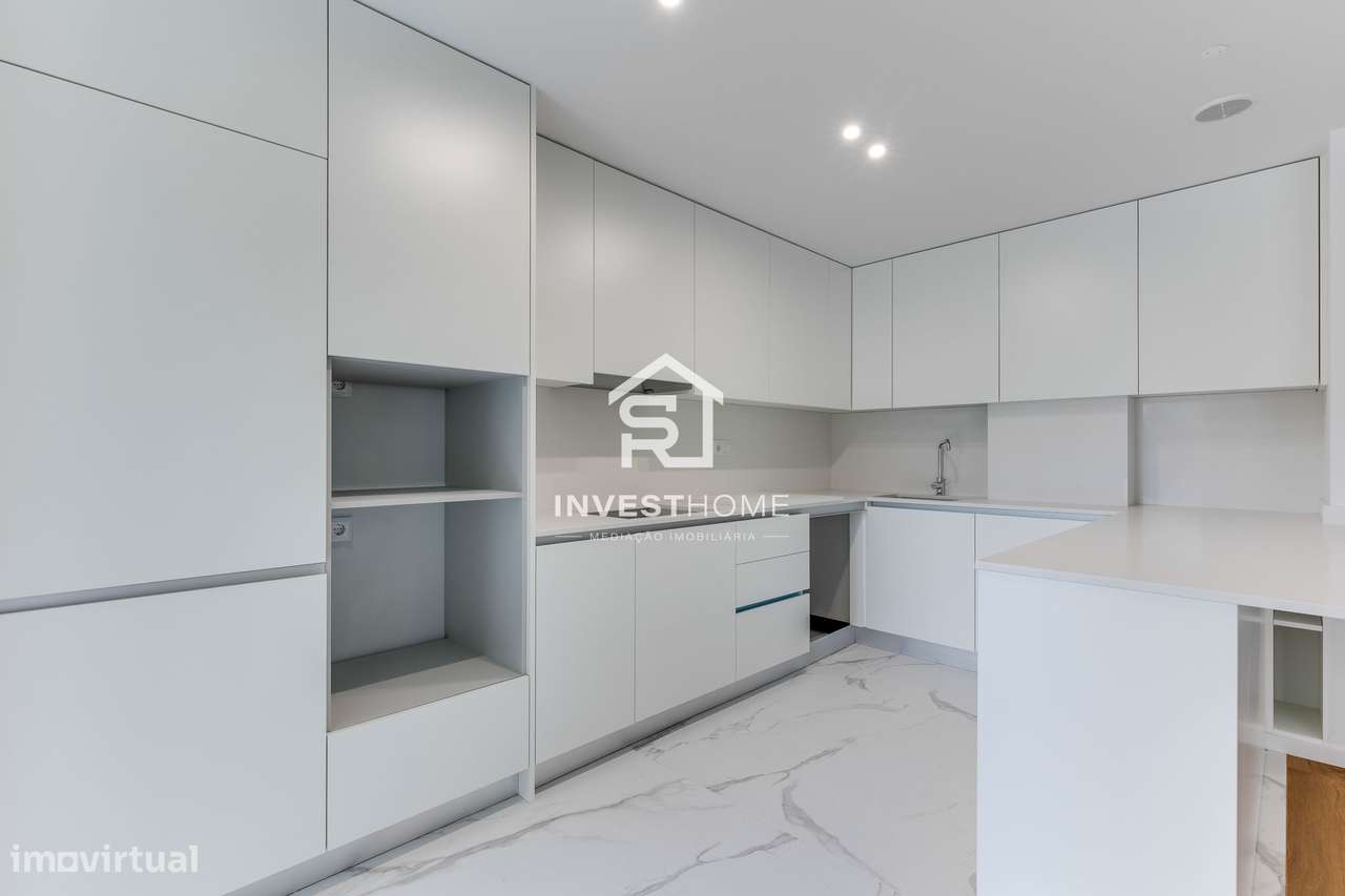 Apartamento T3 | Novo 2025 | Pronto a Escriturar | Varanda | Box-7