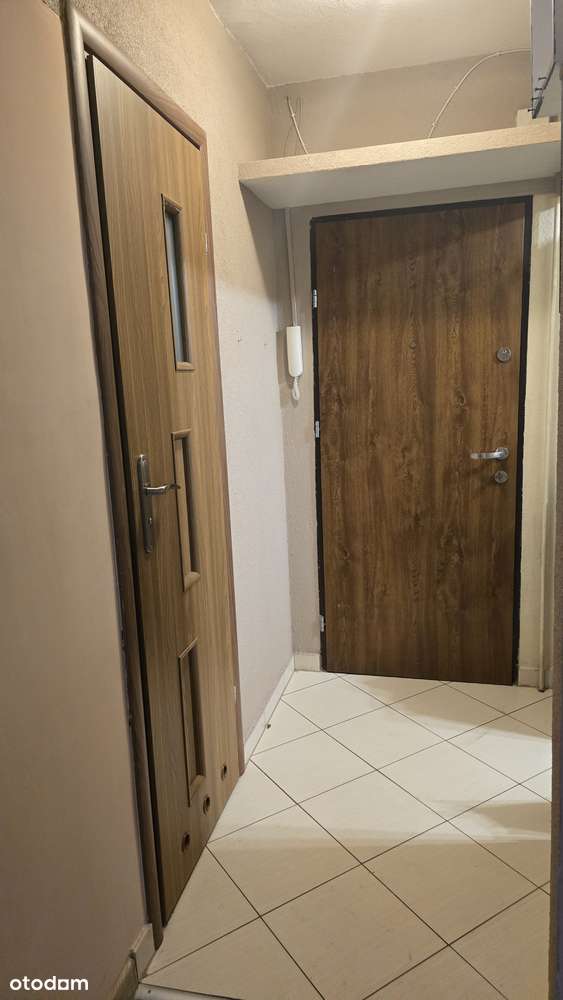 2 pokoje, 2 piętro w czteropiętrowcu-6