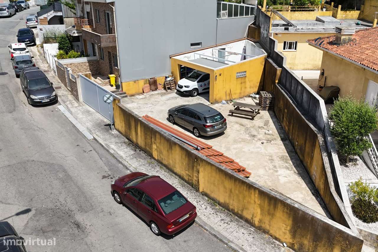 Moradia T3 com Terreno para Construção em Guifões-27