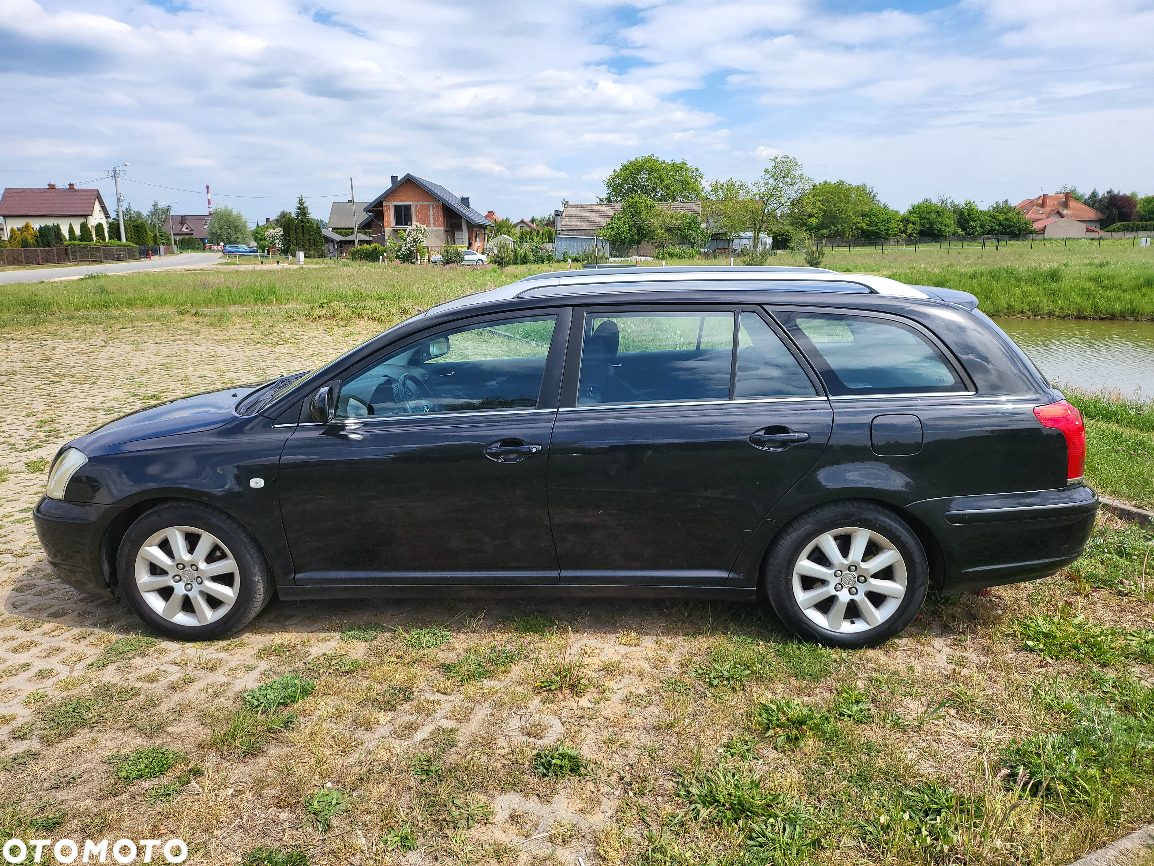 Toyota Avensis - 6