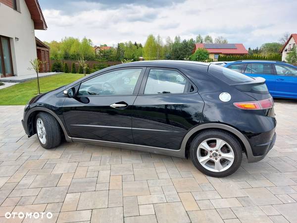 Honda Civic 1.8 Comfort - 10