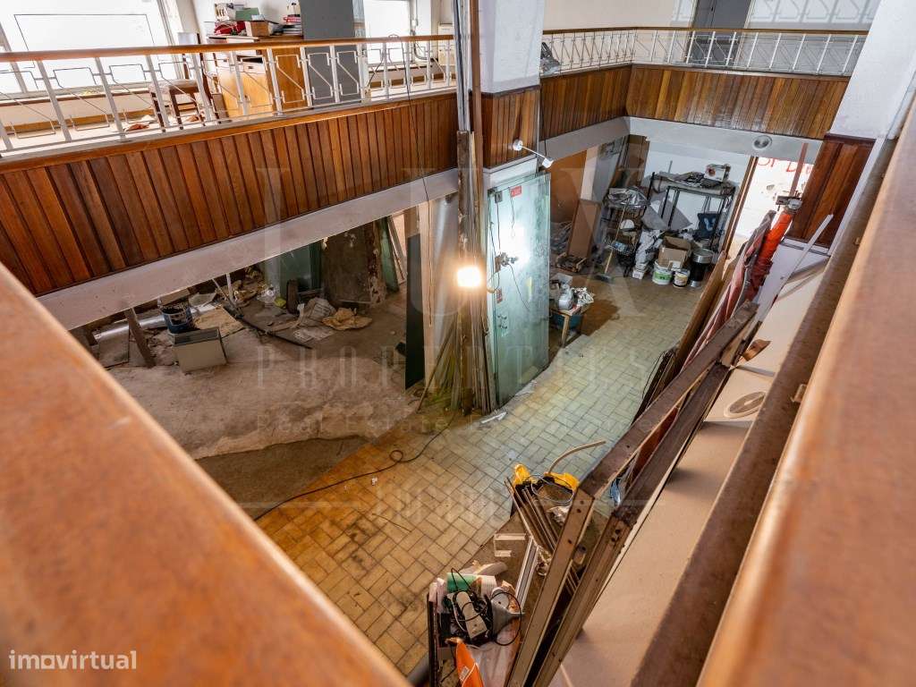 Prédio Baixa | Para Remodelar | 5 Pisos - Grande imagem: 5/33