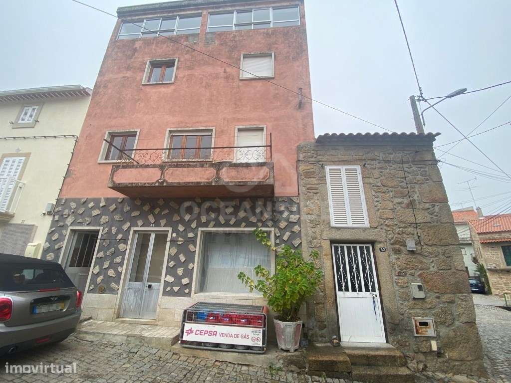 Moradia T4 em São Miguel de Acha-25