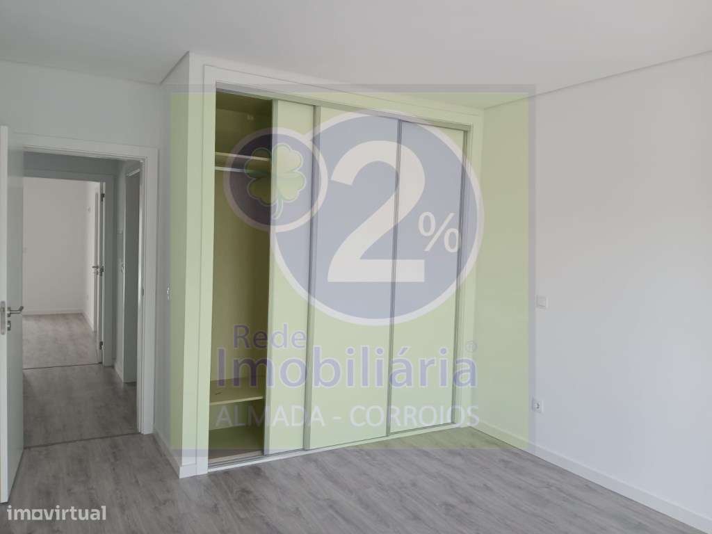 Moradia T3+1, próximo de espaços verdes-6