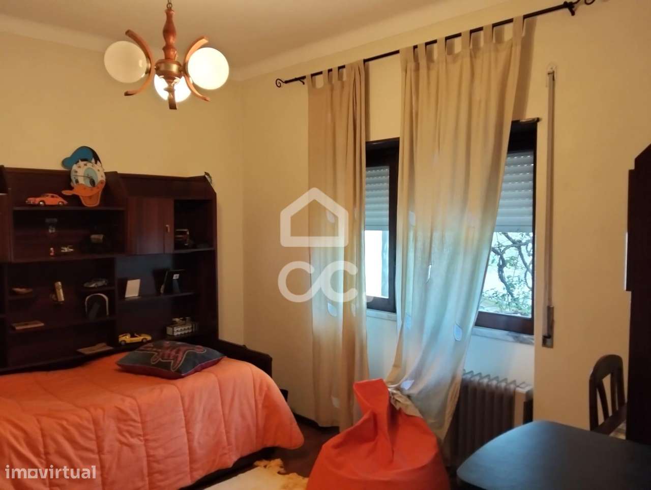 Moradia T5 inserida em lote de 376 m²-23