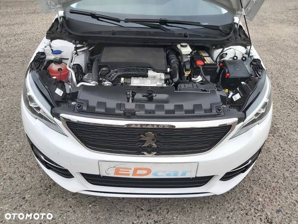 Peugeot 308 1.2 PureTech Allure Pack S&S EAT8 - 19