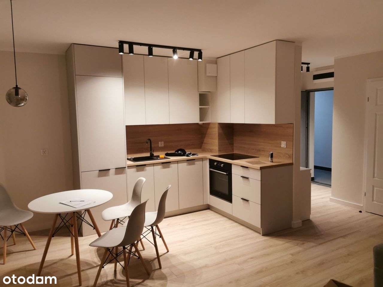 Mieszkanie z ogródkiem na sprzedaż-3