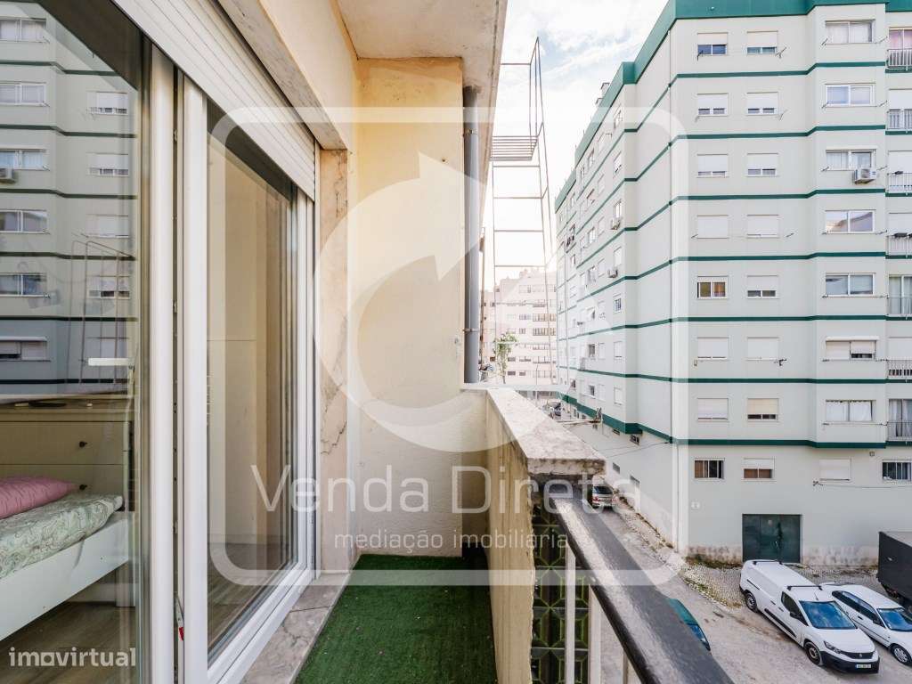 Apartamento T3 com 2 varandas no centro de Setúbal.-18