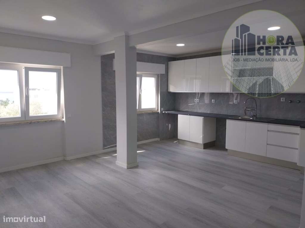 Apartamento T2 em Setúbal!-3