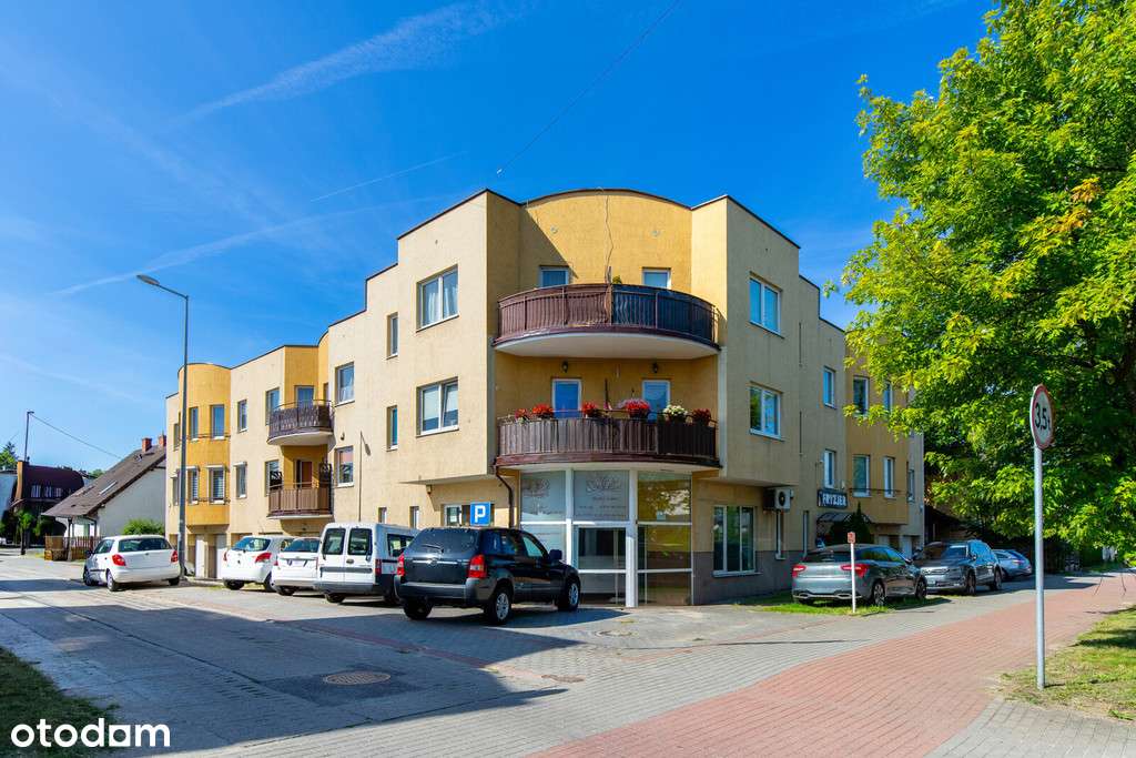 Lokal z witryną| Sprzedaż| 45 m 2 – Rumia.