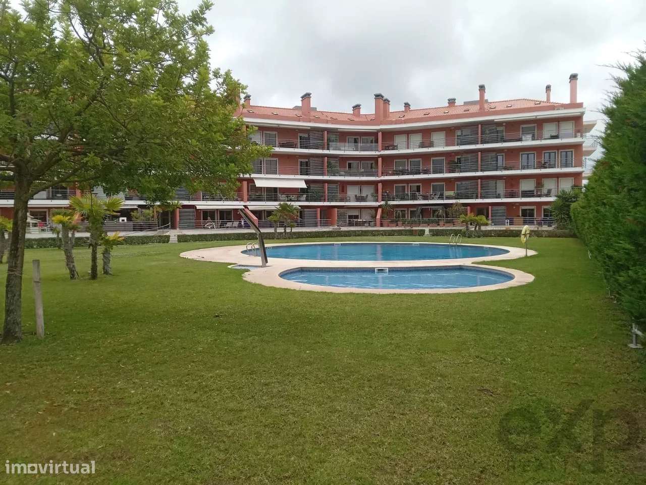 Moderno apartamento de 4 quartos com terraço e acesso à piscina em Oei - Grande imagem: 1/14