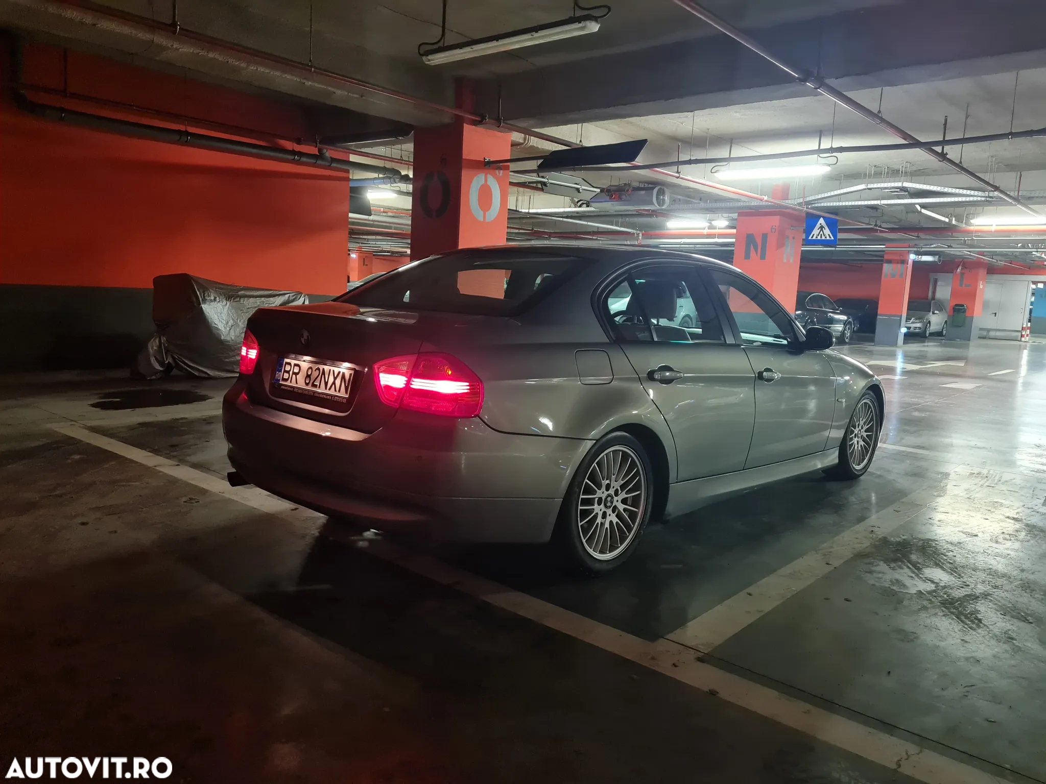 BMW Seria 3 320i - 4