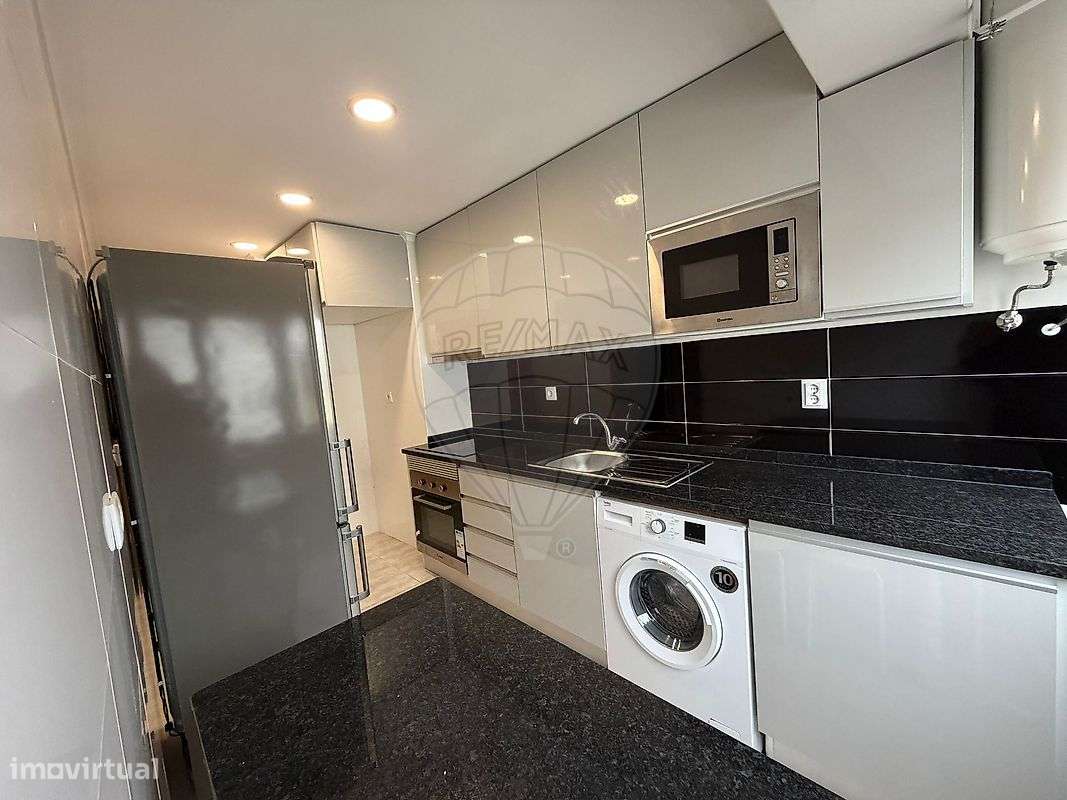 Apartamento T2 para arrendamento - Grande imagem: 2/18