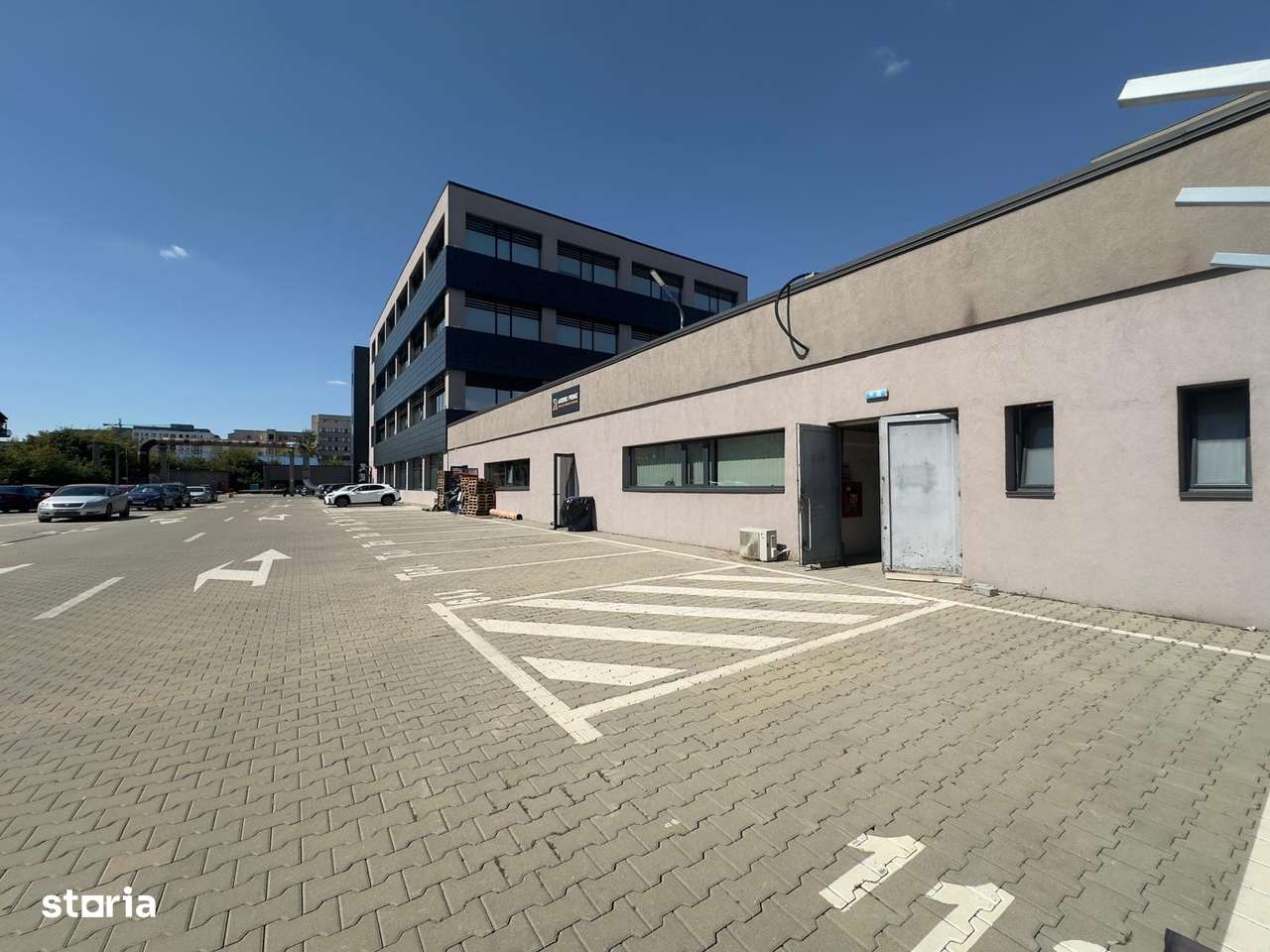 Spatii sport, restaurant, birorui, de la 400mp la 808mp, langa Petrom - Imagine principală: 3/10